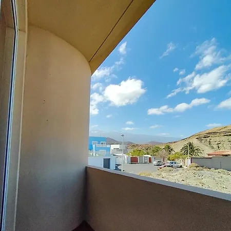 Seaside Jacuzzi Pool Free Surf Retreat *