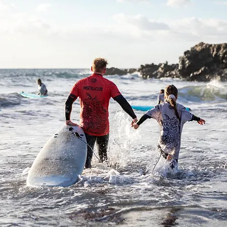 Seaside Jacuzzi Pool Free Surf Retreat Casa de Férias *