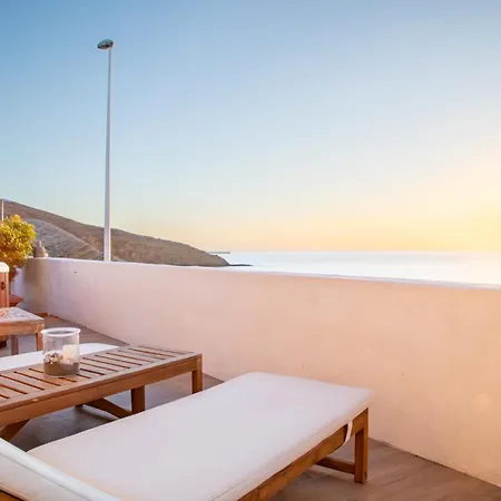 Seaside Jacuzzi Pool Free Surf Retreat Casa de Férias El Médano