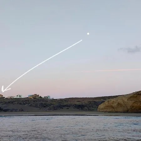 Casa de Férias Seaside Jacuzzi Pool Free Surf Retreat *