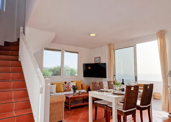 Seaside Jacuzzi Pool Free Surf Retreat Hébergement de vacances *