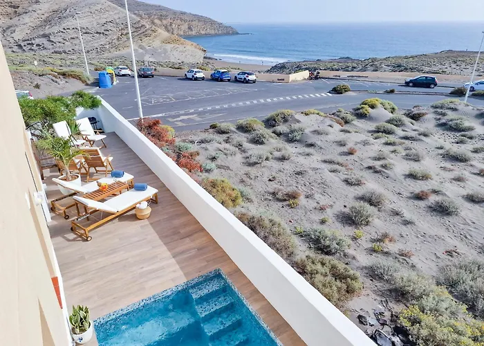 Seaside Jacuzzi Pool Free Surf Retreat Hébergement de vacances *