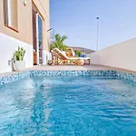 Seaside Jacuzzi Pool Free Surf Retreat Дом отдыха *