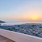 Seaside Jacuzzi Pool Free Surf Retreat Эль-Медано