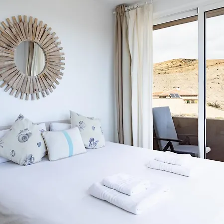 Seaside Jacuzzi Pool Free Surf Retreat بيت للعطل El Médano