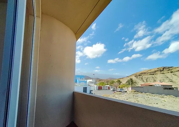 Seaside Jacuzzi Pool Free Surf Retreat *