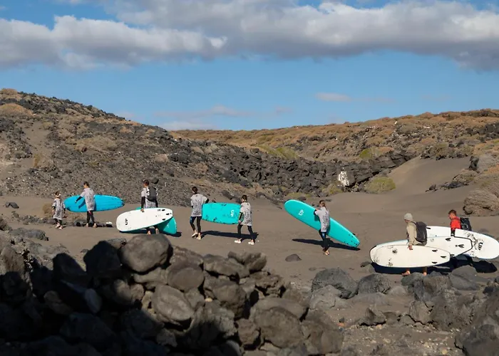 Seaside Jacuzzi Pool Free Surf Retreat * El Médano