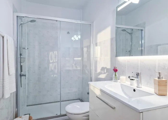 Holiday home Seaside Jacuzzi Pool Free Surf Retreat El Medano (Tenerife)